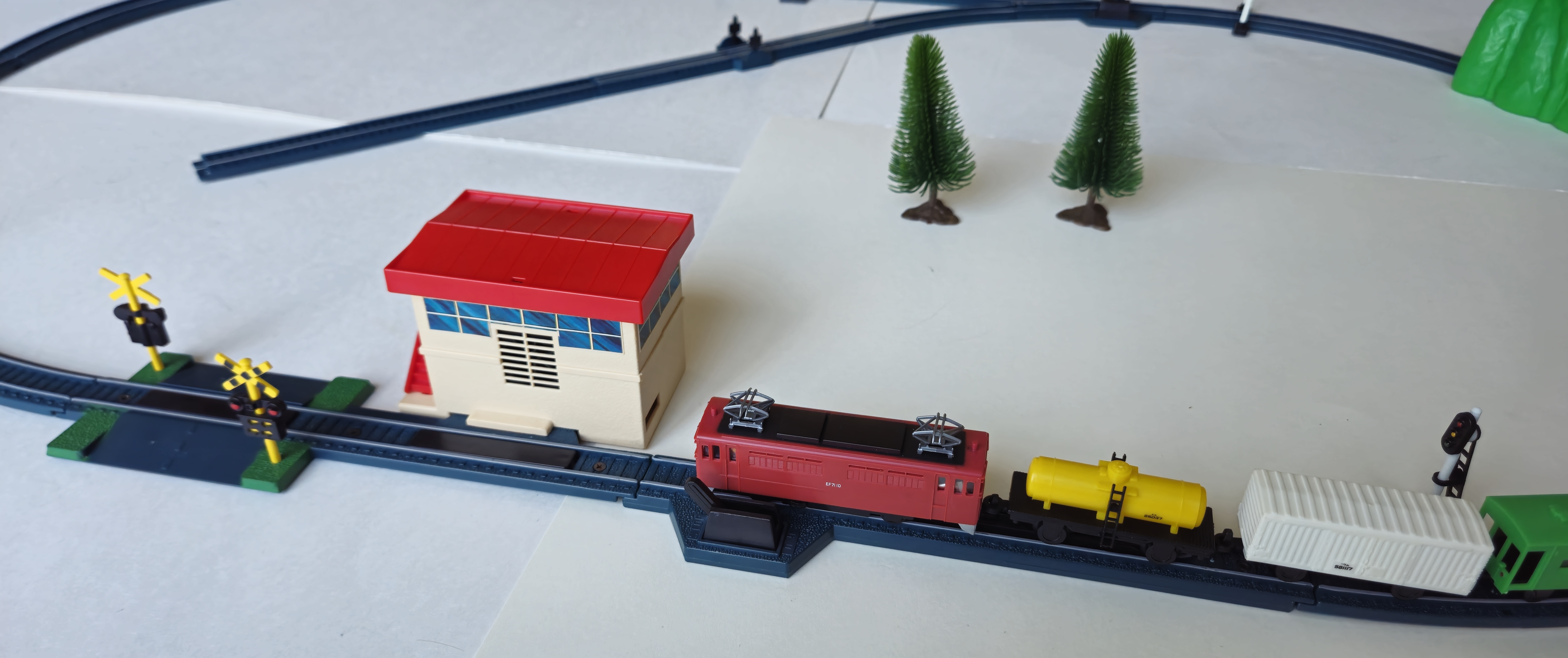 Bandai Mini Mini Rail No. 3 EF71 Electric Locomotive Horn Set